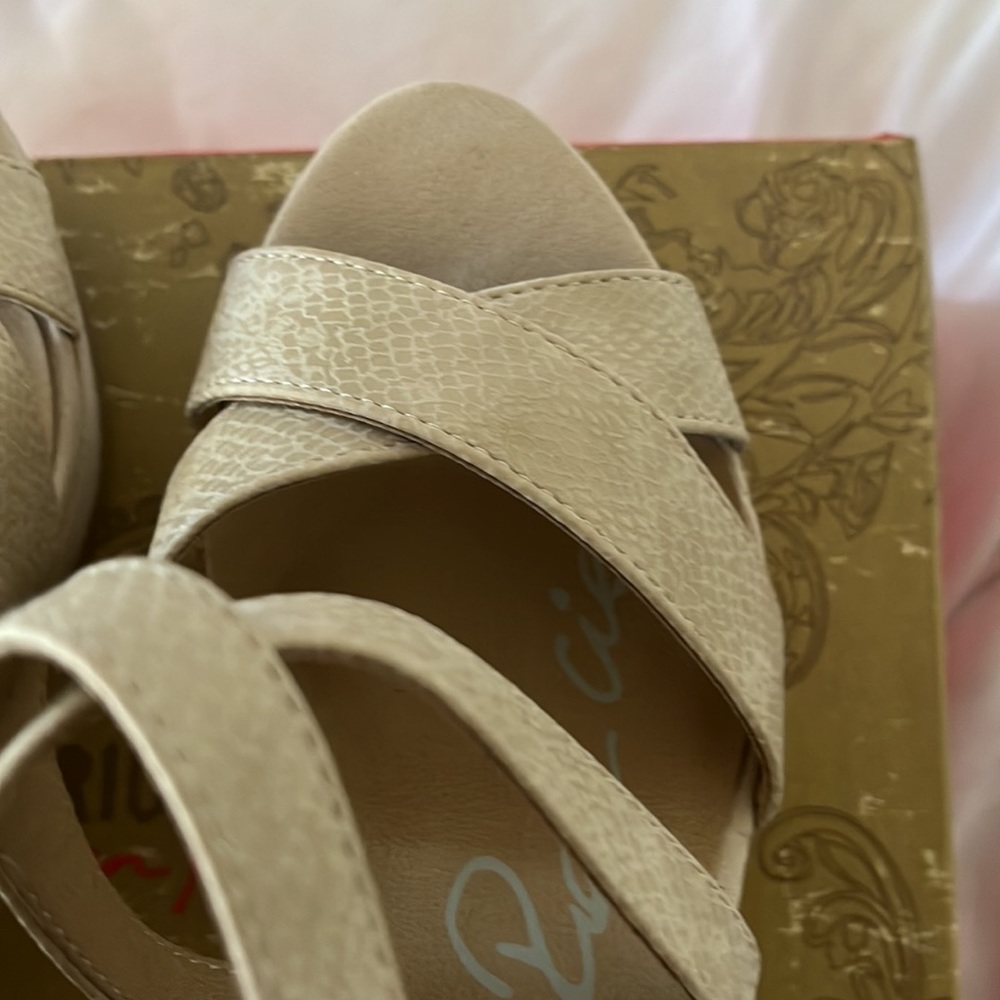 American Rag Wedges - Picture 5 of 9